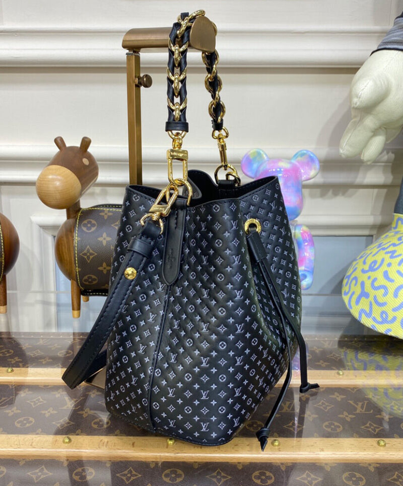 Louis Vuitton Neonoe BB M22598 Black